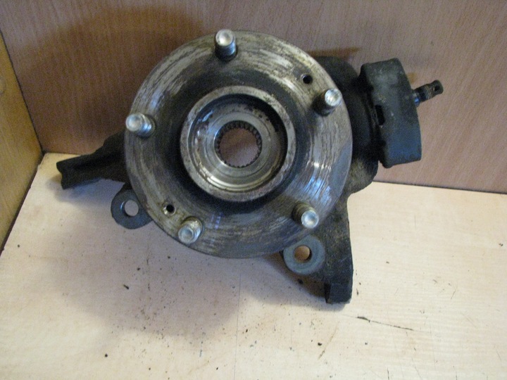 HYUNDAI WITH 5671643011 HUB photo 1 - milautoparts-fr.ukrlive.com