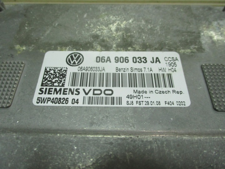 VW ORDINATEUR MOTEUR 06A906033JA 5WP40826