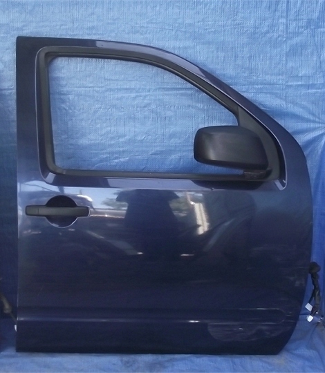 NISSAN NAVARA D40 DOOR RIGHT FRONT COMPLETE UNITS photo 2 - milautoparts-fr.ukrlive.com