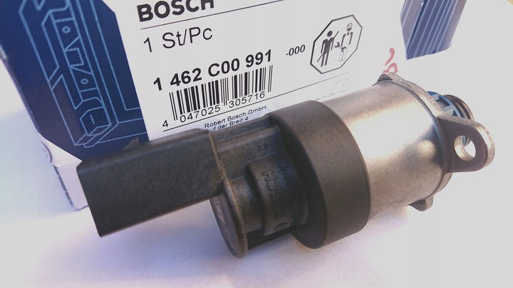 13517797875 BOSCH CONTROLLER PRESSURE FUEL BMW photo 1 - milautoparts-fr.ukrlive.com