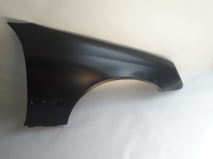 MERCEDES W203 C 00-07 WING FRONT RIGHT photo 1 - milautoparts-fr.ukrlive.com