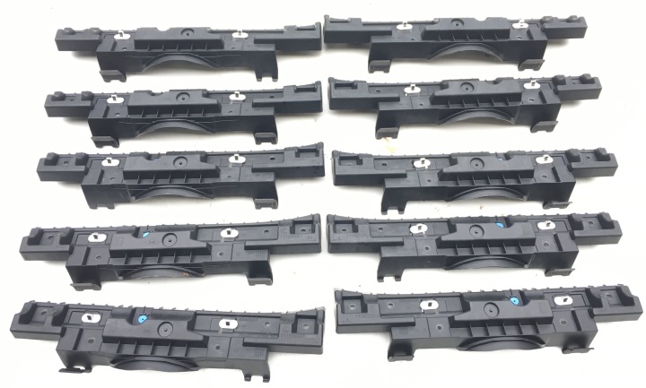 BOUCHON SEUIL R-MEGANE II/ SCENIC II RENAULT 7703074610