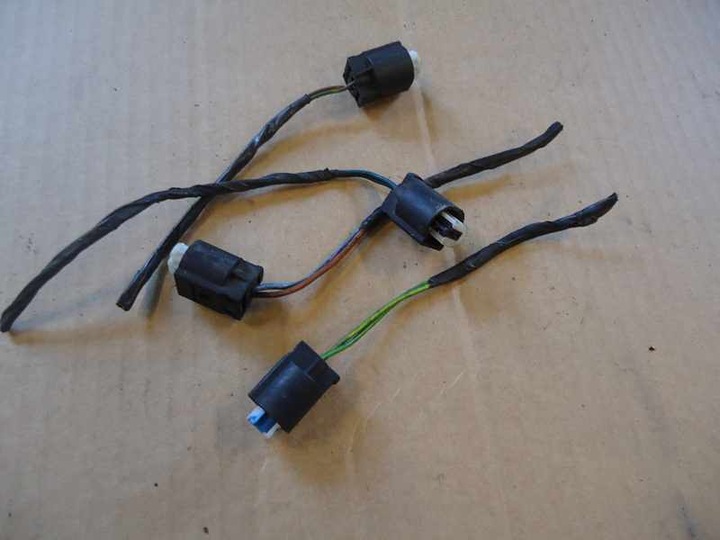 BMW E46 E38 E39 X5 CONNECTOR CONNECTION HOSE CABLE JACKPLUG TERMOMETRA TERMOMETRU photo 1 - milautoparts-fr.ukrlive.com