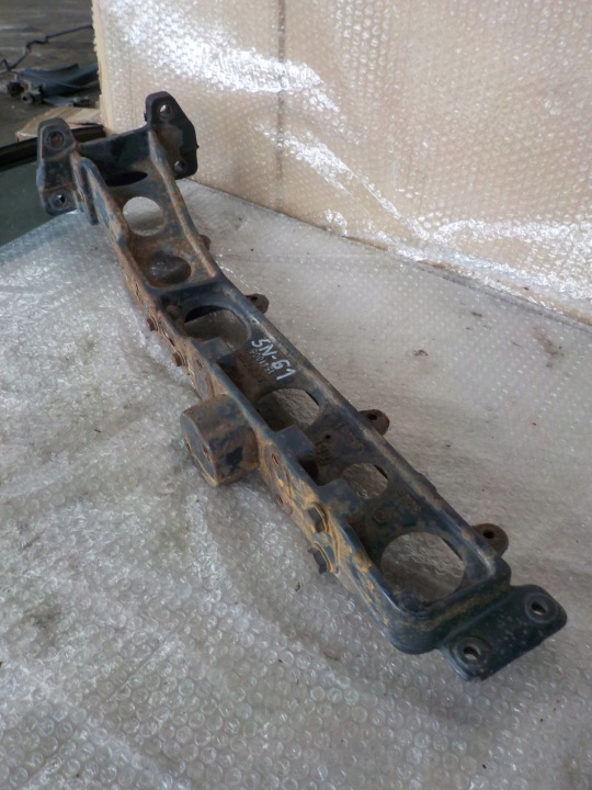SCANIA R FIXATION SILENCIEUX CATALYSEUR 1541006