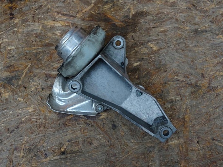 AUDI A6 C5 2.7 BITURBO BES BRACKET BOX GEAR AUTOMATIC TRANSMISSION RIGHT 8D0399114AJ photo 2 - milautoparts-fr.ukrlive.com