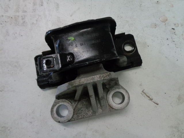 Кронштейн подушка кронштейн двигуна opel corsa e 1.4 b, Ціна