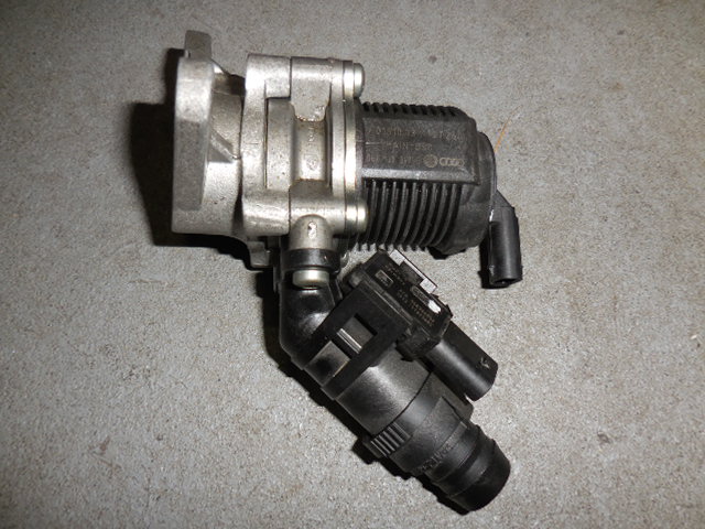 Audi vw seat skoda клапан комбинированный 06j131097d, Цена