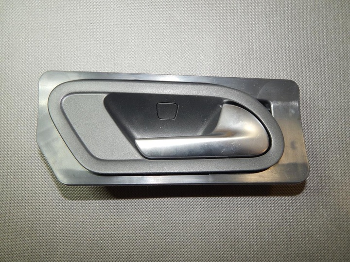 Vw scirocco ручка внутренняя правая 1q0837198, Цена