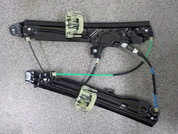 Механизм стеклоподъемника передний правый bmw f10 f11 7182132, Цена