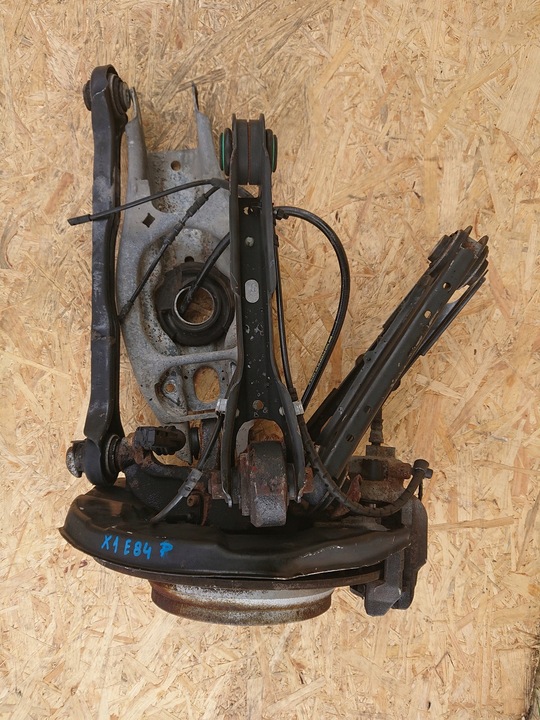 Цапфа важіль правий задній bmw x1 e84 xd 6788050, Ціна