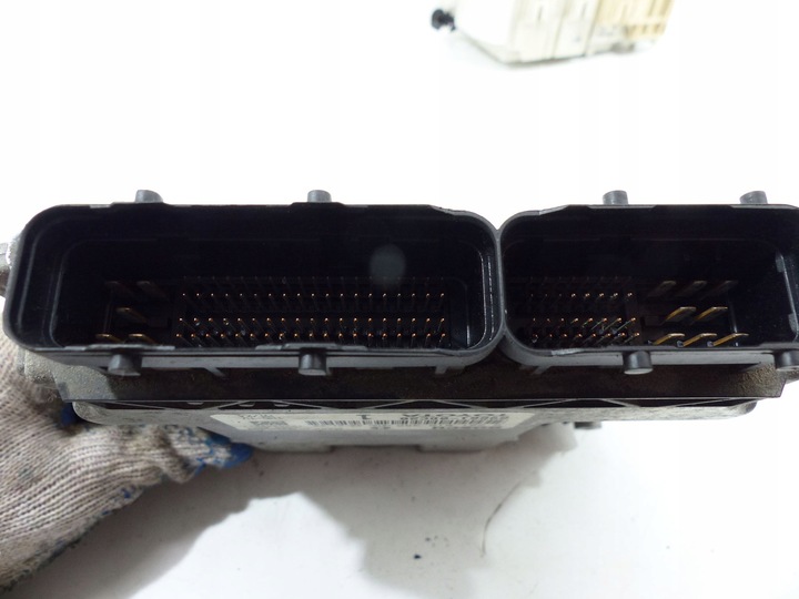 фото №10, Yaris ii 1.4 d4d комп'ютер 89661-0dc20 0281015385