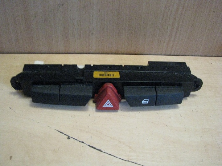 фото №1, Вимикач аварійних kia ceed i 06-12r