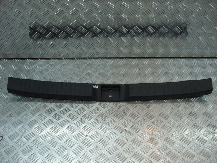 фото №1, Toyota corolla verso 2008 планка пороговая багажника