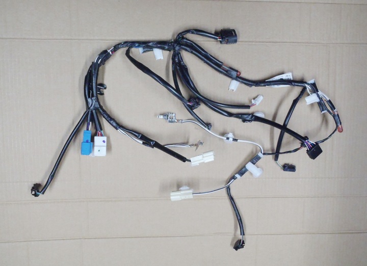 фото №1, Avensis t27 11-15 універсал установка джгут кришки