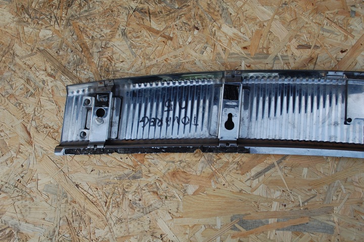 фото №5, Накладка захист ременя багажник vw touareg 7l6863459