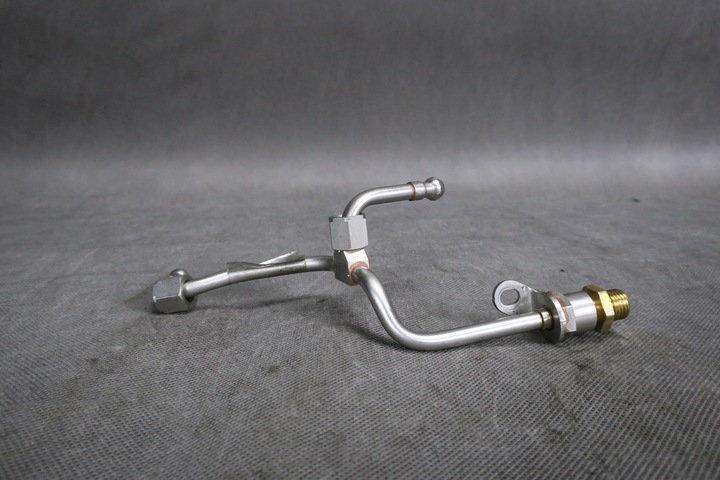 фото №1, Шланг топлива audi s4 s5 8w sq5 06m127507ac