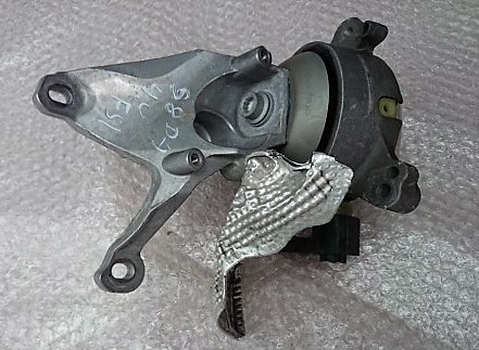 фото №1, Audi a8 s8 d4 4.0 fsi подушка коробки 4h0399151at