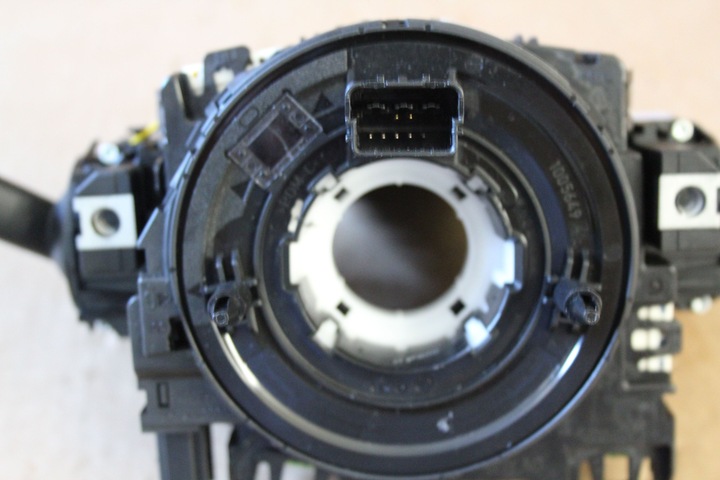 фото №4, Подрулевые рычаги лента vw tiguan 5q0953507gk 5q0953513aj