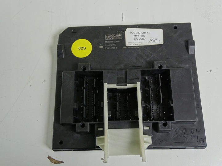 фото №1, Audi a3 8v модуль бортовой сетью 5q0937084g