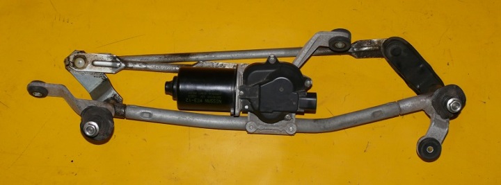 Wischergestänge vorne NISSAN SENTRA B16