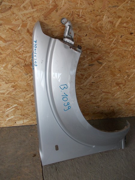 FENDER FRONT RIGHT NISSAN NAVARA PATHFINDER 06-09