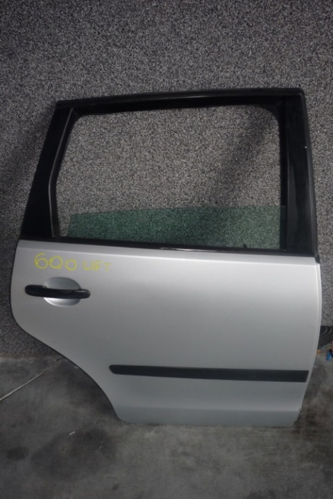 PORTIÈRE VW POLO 08R 6Q0 LIFTING DROIT ARRIÈRE