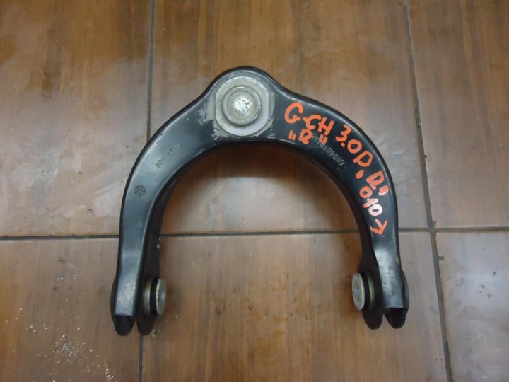rameno horny pravý JEEP GRAND CHEROKEE 3.0D 10