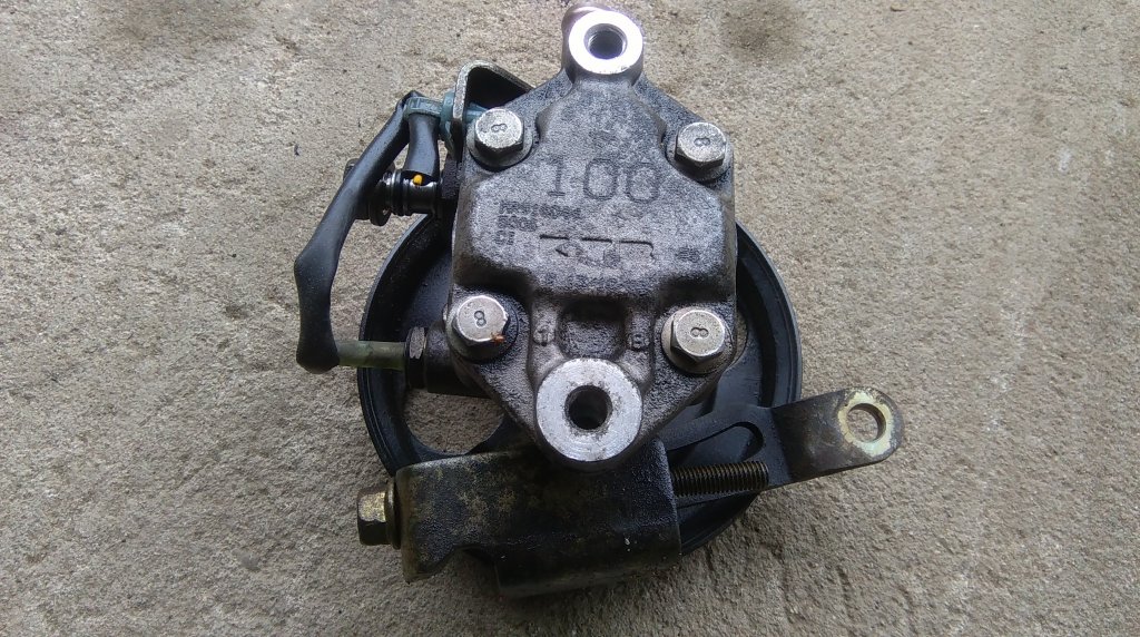 фото №1, Mitsubishi space star 98-05 насос усилителя