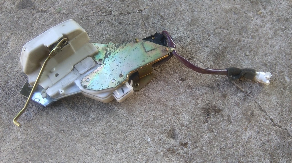 фото №1, Suzuki liana замок дверь левый задняя задний