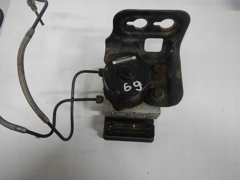 фото №1, Насос abs chrysler pacifica 3.5 04-06 p04877105ab