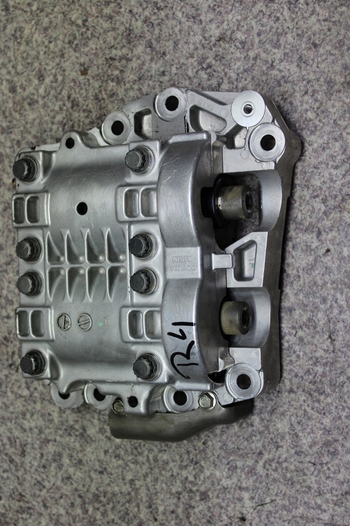 фото №1, Toyota rav4 2.2d4d 06-11r 2ad насос масла