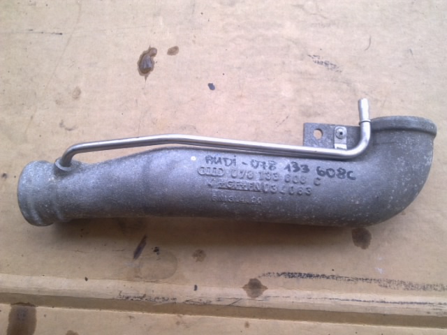 фото №1, Audi a6 c5 2.7 соединитель труба шланг 078133608c