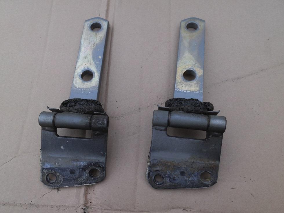 фото №1, Nissan patrol y61 gr петли петля задних дверь