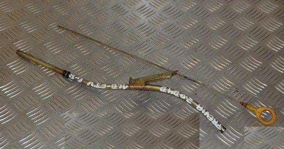 фото №1, Toyota previa ii 2.0 d4d щуп масла