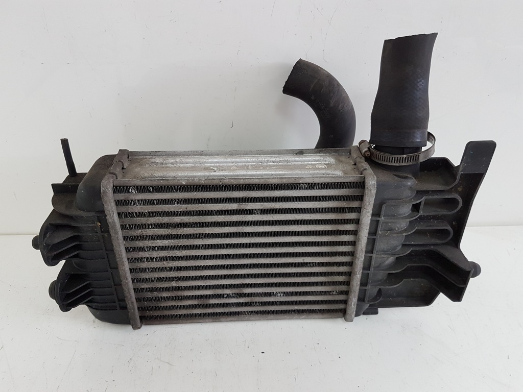 Інтеркулер toyota yaris 2 2 1.4 d4d jd12700-0930 Ціна