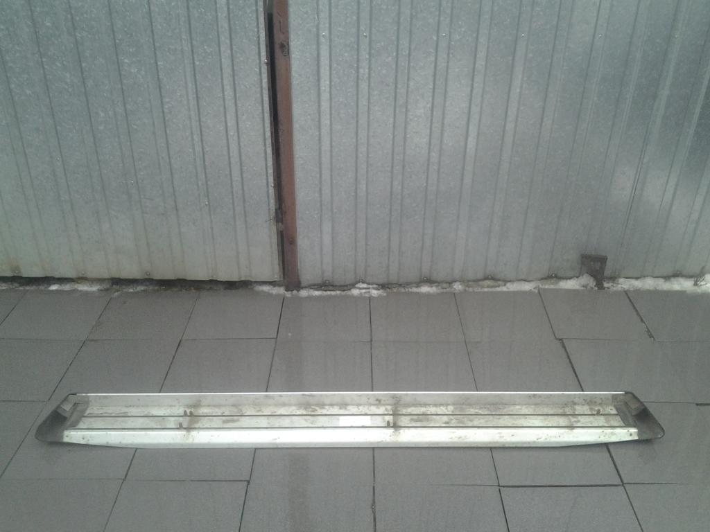 фото №4, Toyota rav4 права молдинг поріг поріг 2000-2005