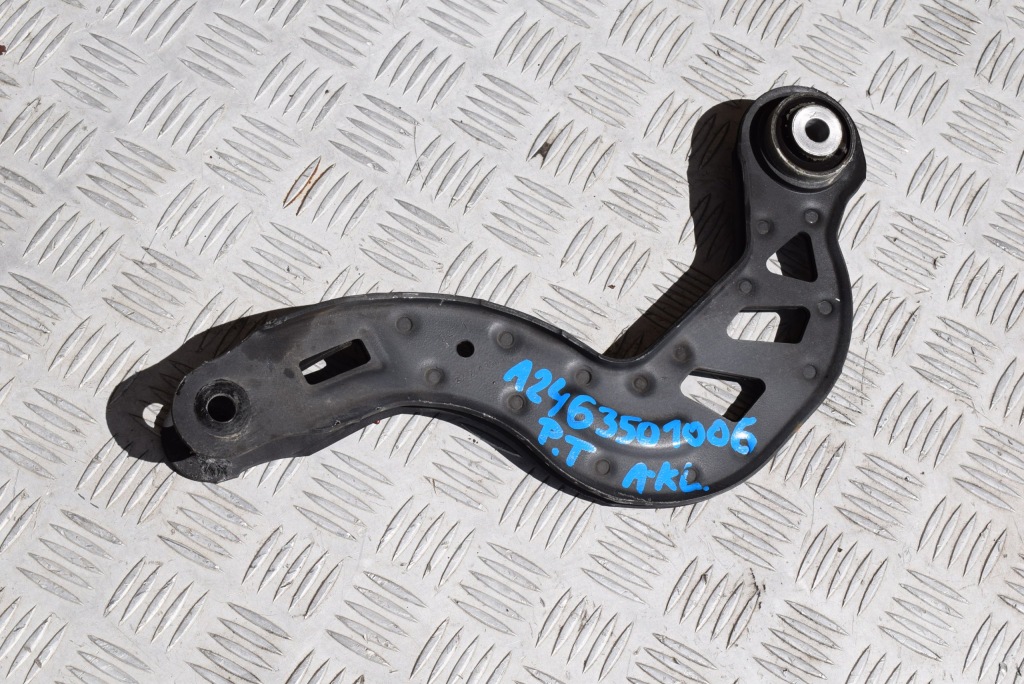 фото №1, Рычаг правый задняя mercedes a-klasa w176 a2463501006