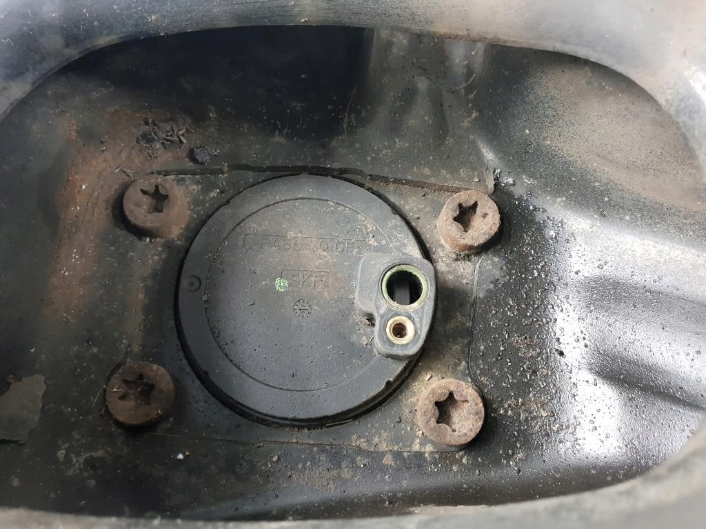 фото №3, Ступиця поворотний кулак важіль лівий задня volvo v70 iii