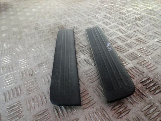 фото №1, Молдинг порог prius 2005-2008