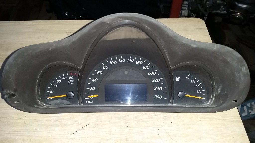 фото №1, Лічильник прилади mercedes 220 2,2cdi a2035404511