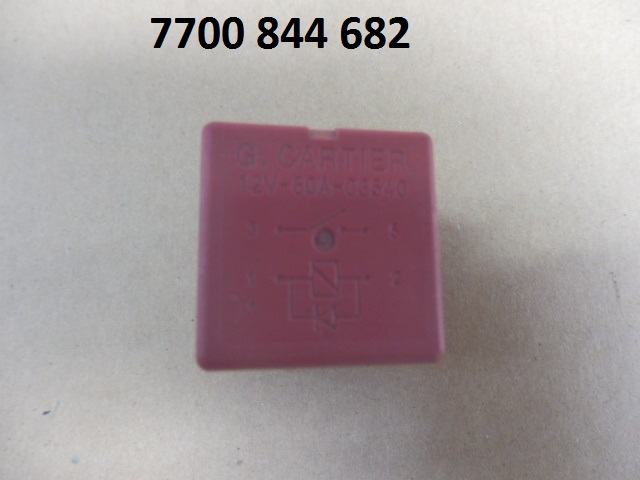 фото №1, Renault trafic lift 07-14 2.0 dci реле модуль