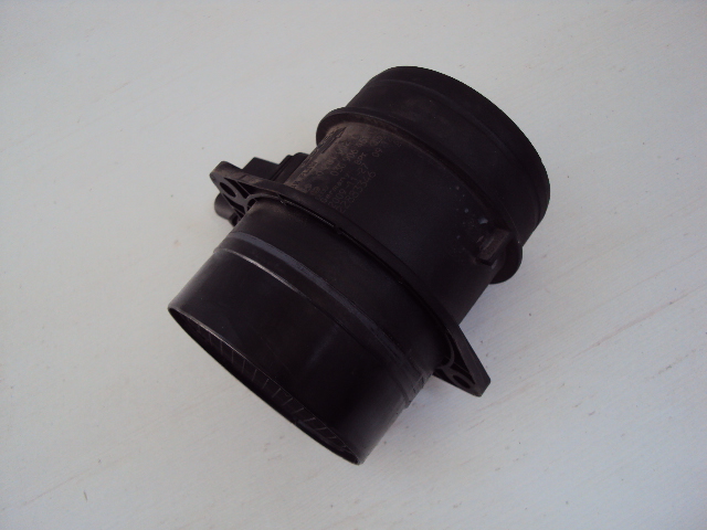 фото №1, Расходомер vw golf scirocco audi a3 03g906461c