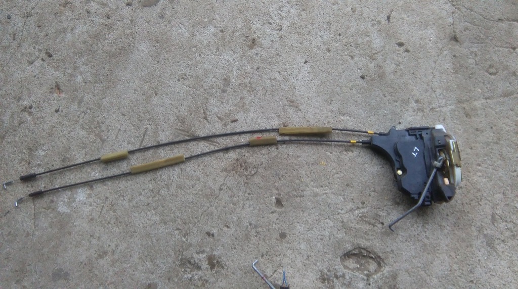 фото №1, Mitsubishi grandis замок дверь левый задняя