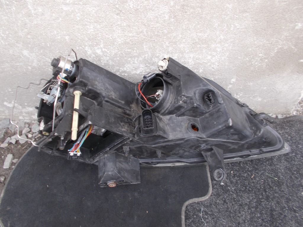 фото №6, Лампа левая левый ксенон vw phaeton 3d1941015h