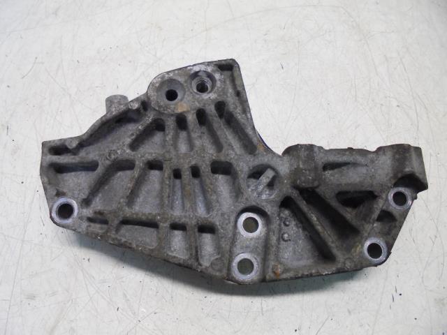 фото №5, Кронштейн двигуна trafic vivaro 2.0 dci