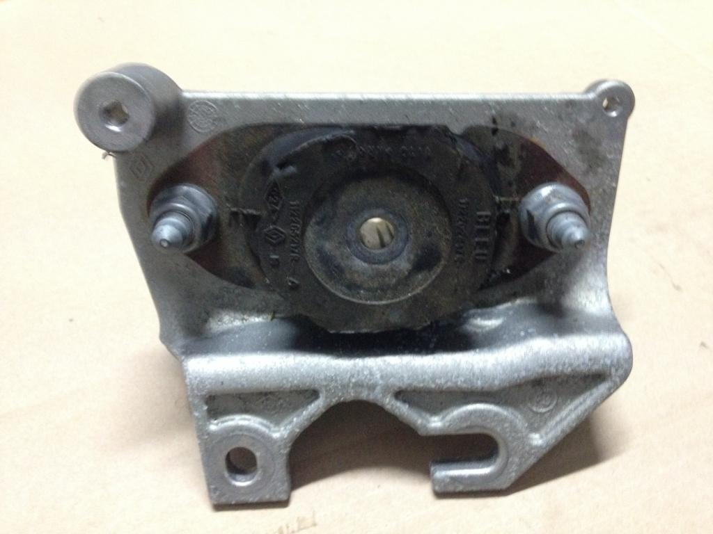 фото №1, Кронштейн подушка коробки передач clio iv captur