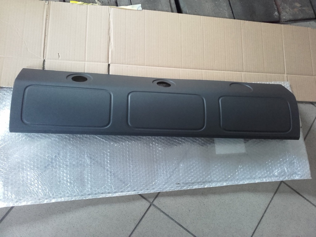 фото №1, Накладка пластик порог новый trafic iii vivaro b