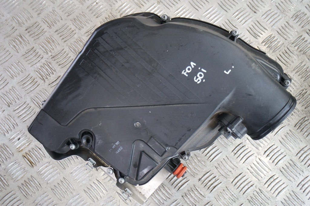 фото №1, Левая корпус фильтра воздуха bmw 7 f01 7577467