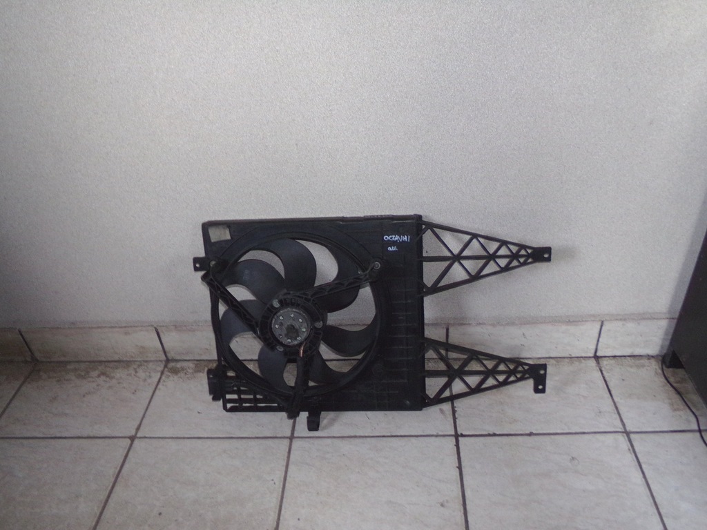 фото №1, Skoda octavia i вентилятор с корпус
