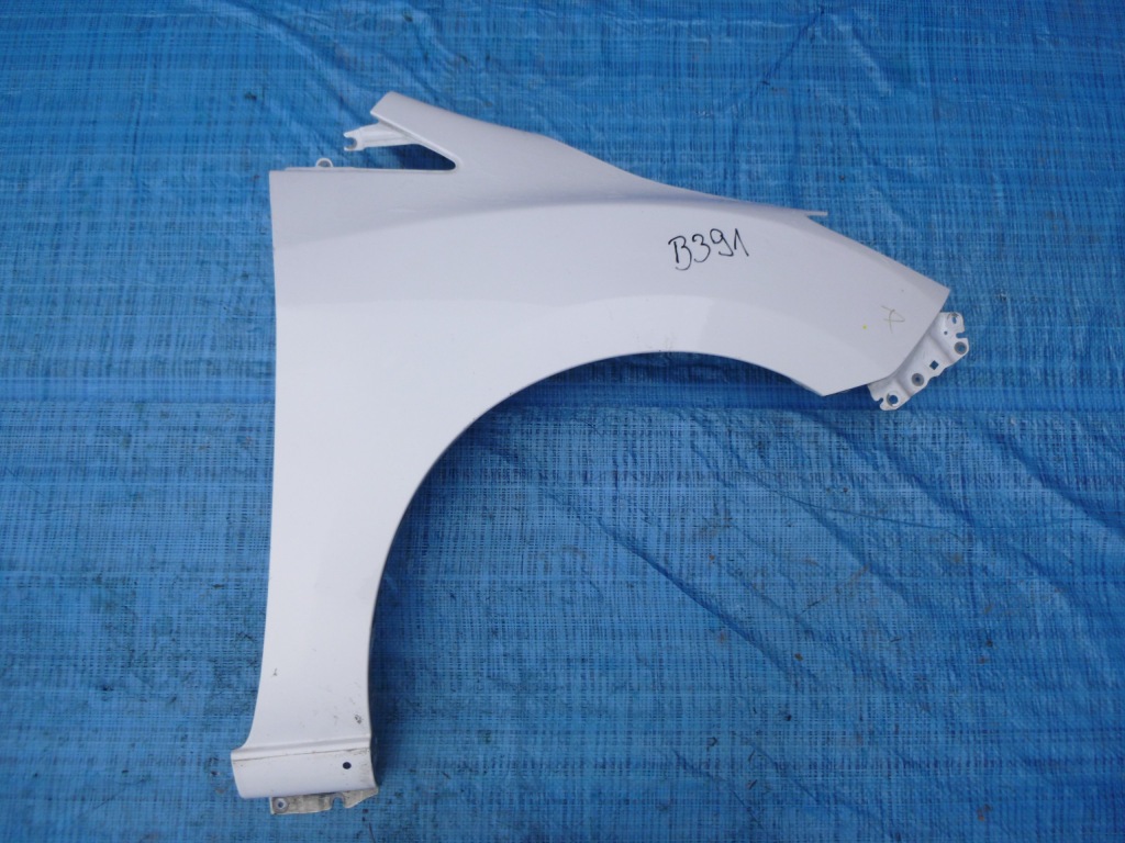фото №1, Mazda 5 крыло правый перед передний 13-16